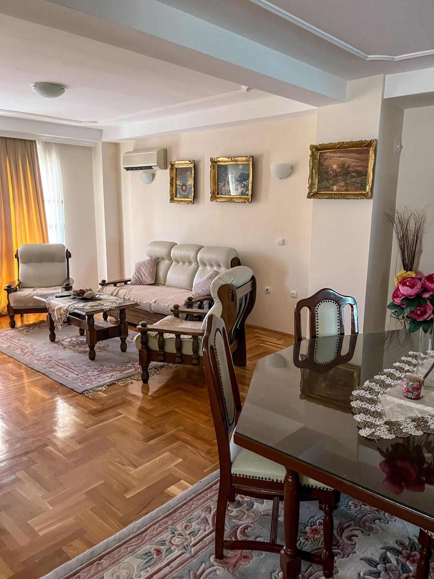 Villa Kraljevski Kumanovo Buitenkant foto
