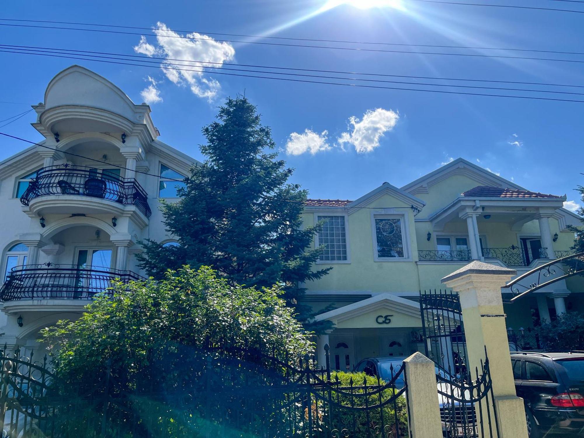 Villa Kraljevski Kumanovo Buitenkant foto